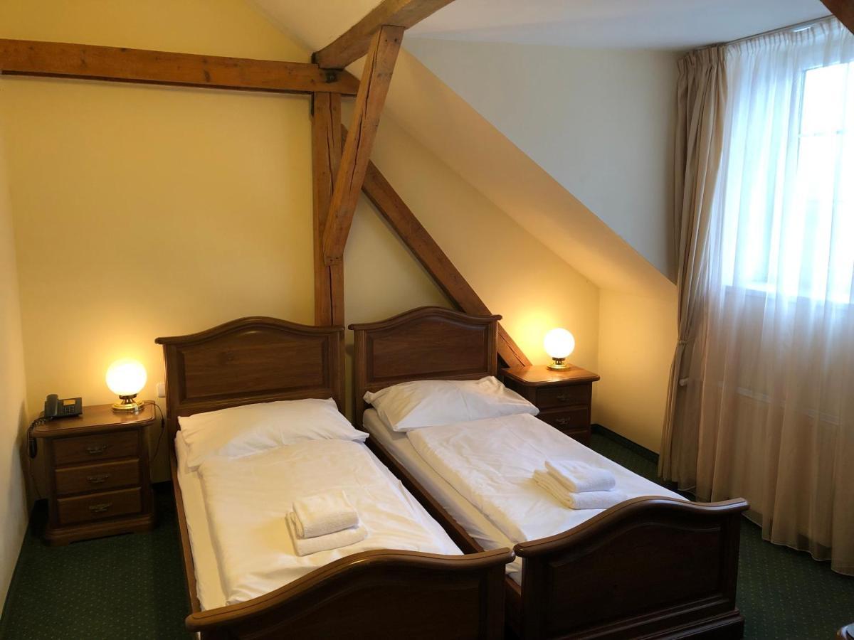 Hotel U Zamecku Cihelny Karlovy Vary Extérieur photo