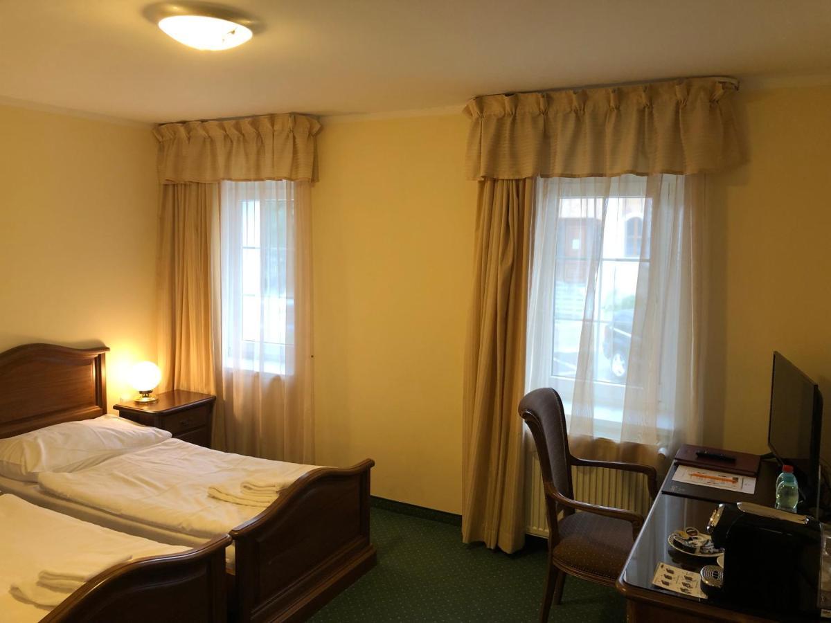 Hotel U Zamecku Cihelny Karlovy Vary Extérieur photo