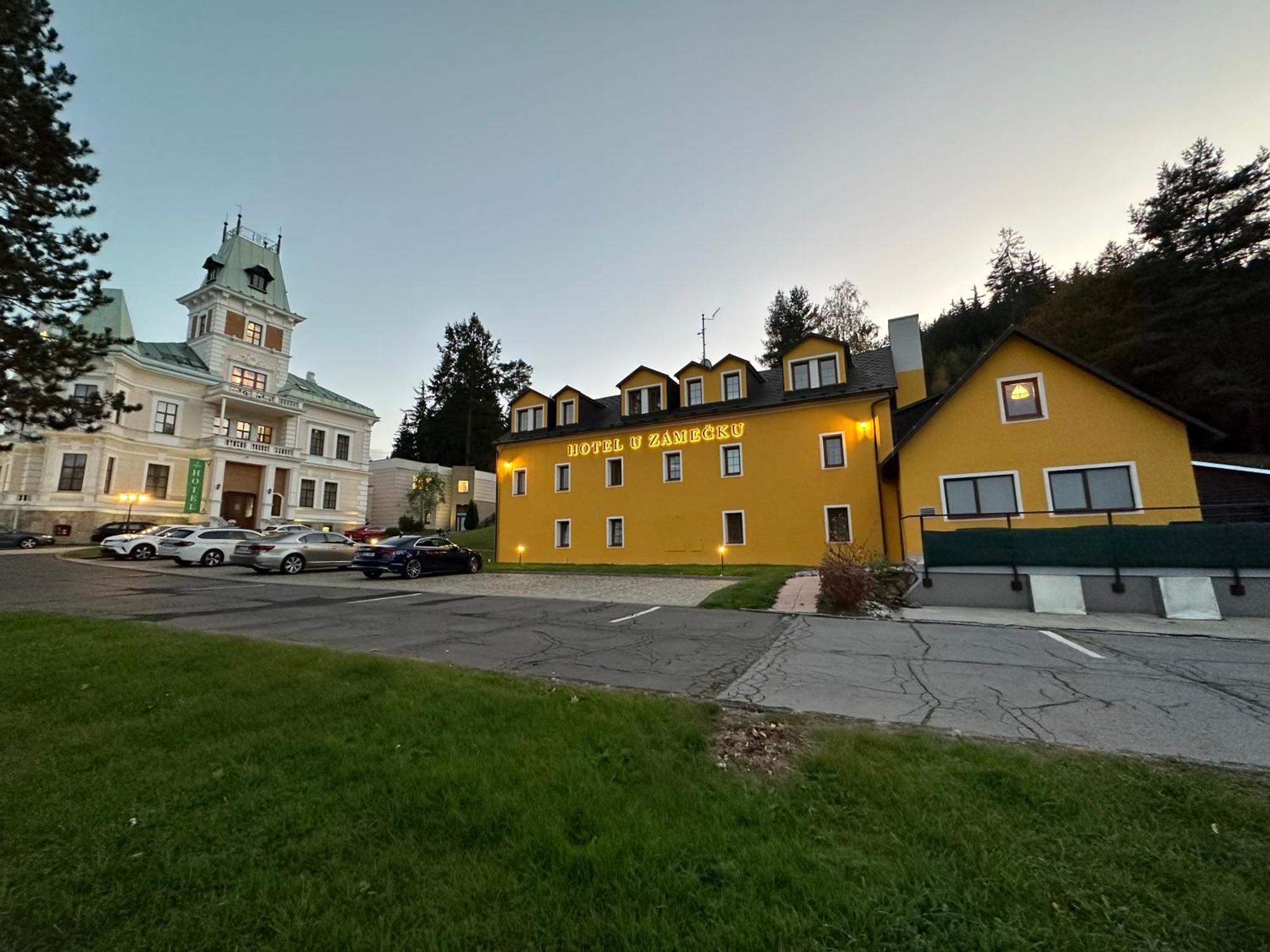 Hotel U Zamecku Cihelny Karlovy Vary Extérieur photo
