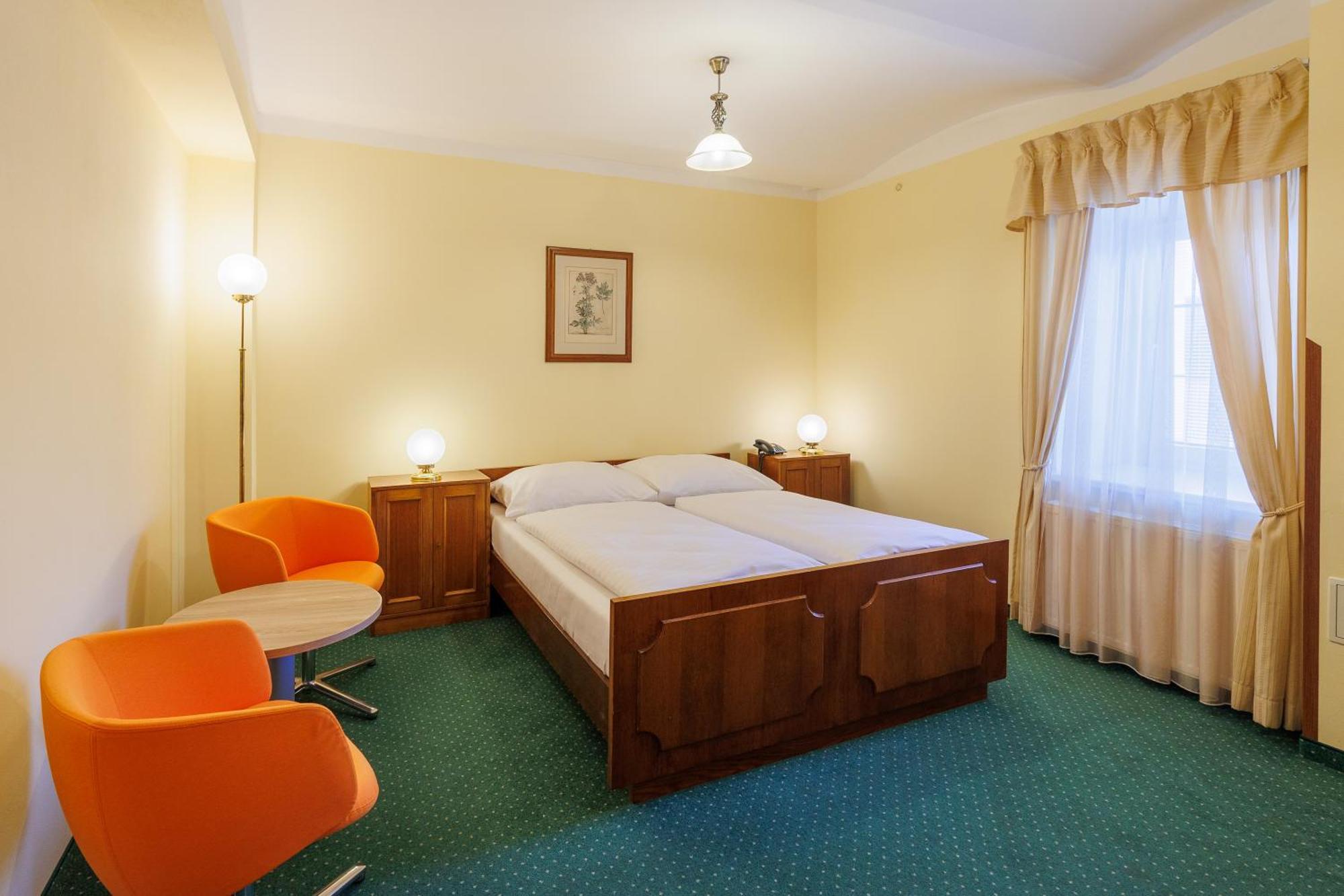 Hotel U Zamecku Cihelny Karlovy Vary Extérieur photo