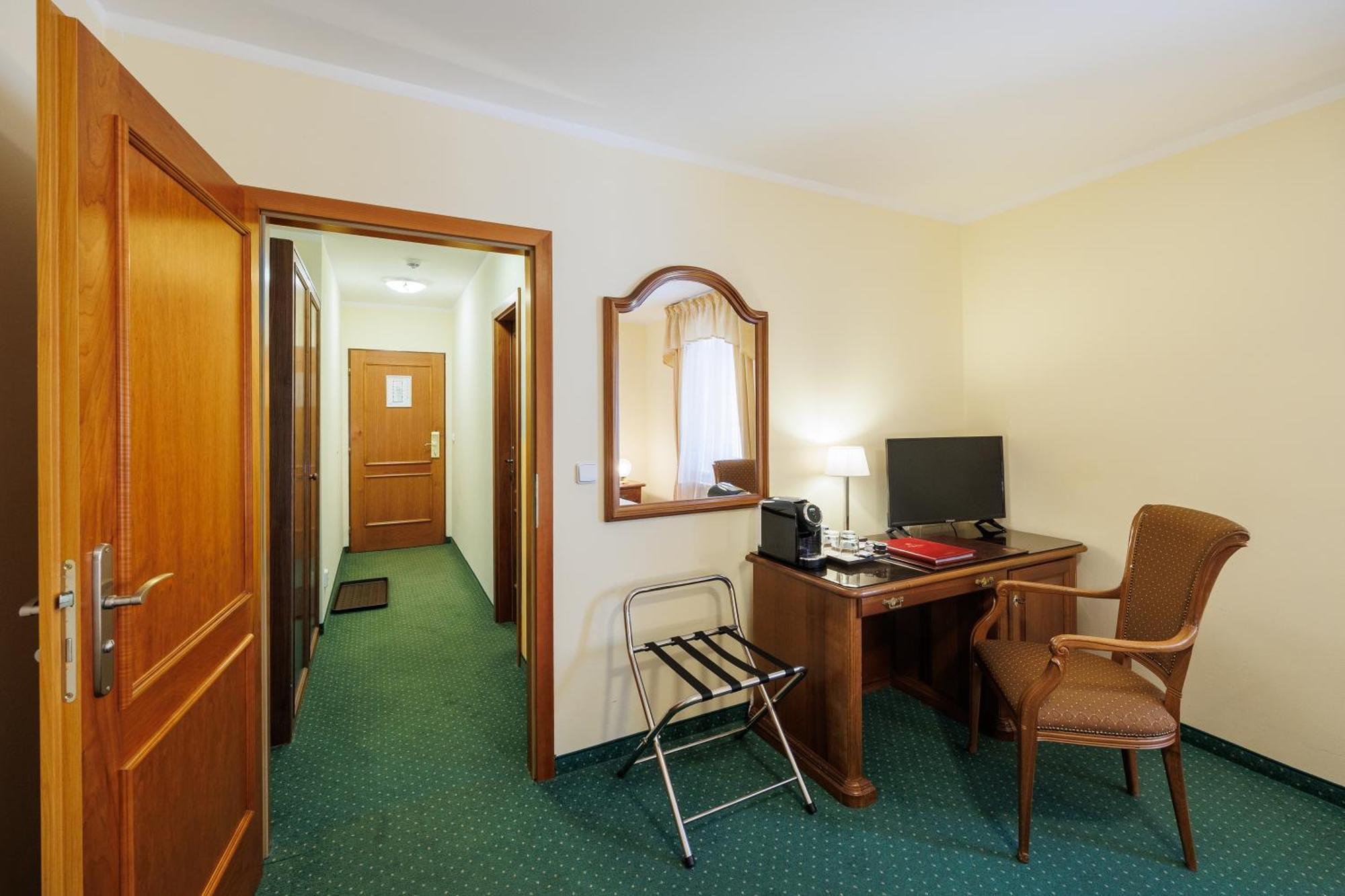 Hotel U Zamecku Cihelny Karlovy Vary Extérieur photo
